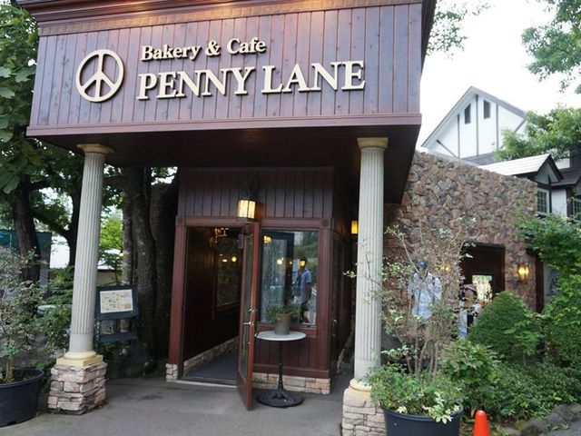入口_ベーカリーカフェ・ペニーレイン