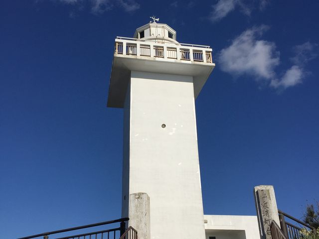 ���܂�ό��n�Ƃ��������ł͂Ȃ��ł����A����̏ォ�猩��C�͂Ƃ��Ă��L�����Y��ł��I_����铔��