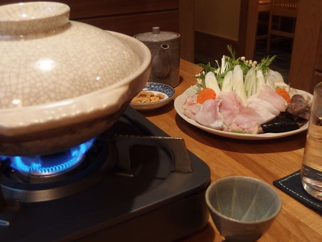 ���B ���� ����