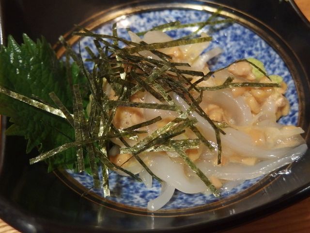 ���B ���� ����