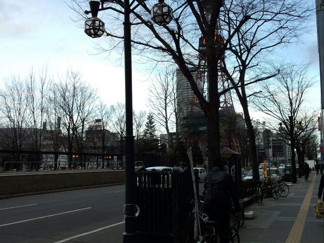 �����ۂ�e���r��