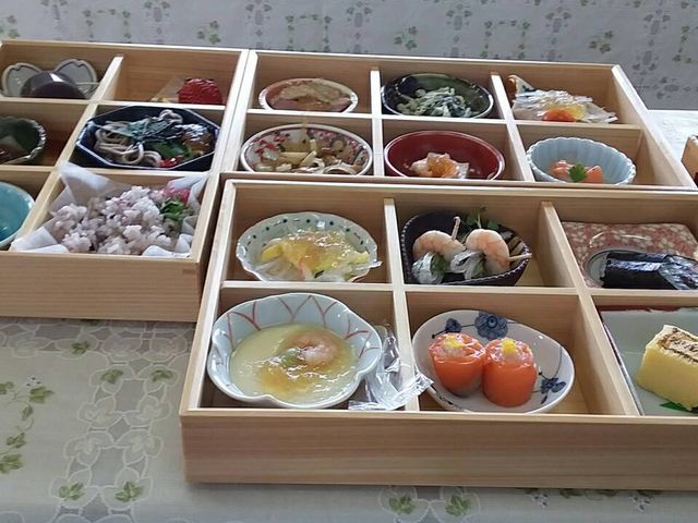 OidЂ낰āB
VSɓwV[ȕٓB
ł苛̌\ȃ{[_O