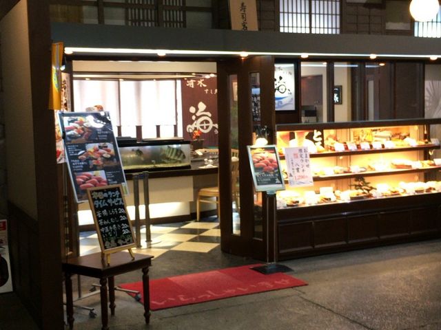 �Ȃ�2�l�Ŏ��i�����̗E����i����Ń����`�����������܂����A���Ԃ�ȃV�����ŐV�N�l�^�Ō������ƂȂ��ł�_�G�X�p���X�h���[���v���U