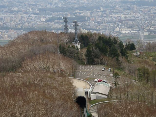 �R������D�y�s����_������R���[�v�E�F�C