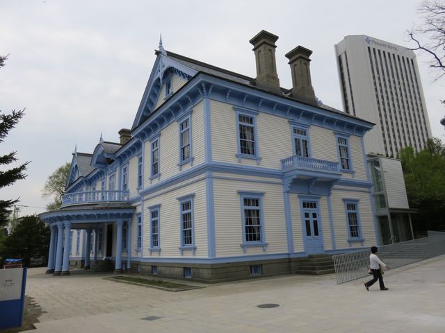 �L����_�L����