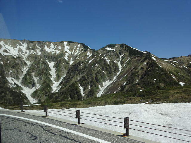 �o�X�̎ԓ�����_�\�[������