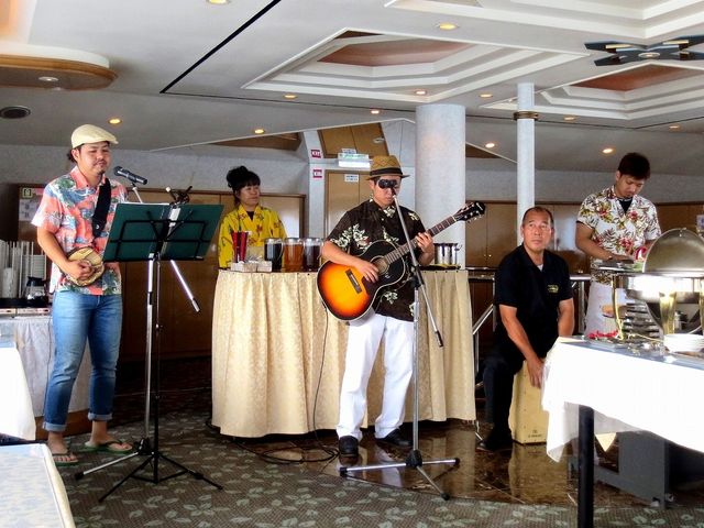 �X�^�b�t�̃��C�u_�x�C�N���[�Y�E�{�Ó��@�����u����