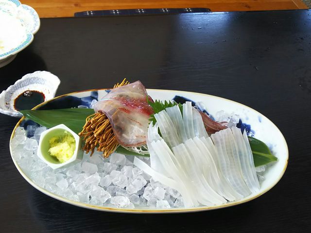 白いかの踊り食い_旬魚たつみ