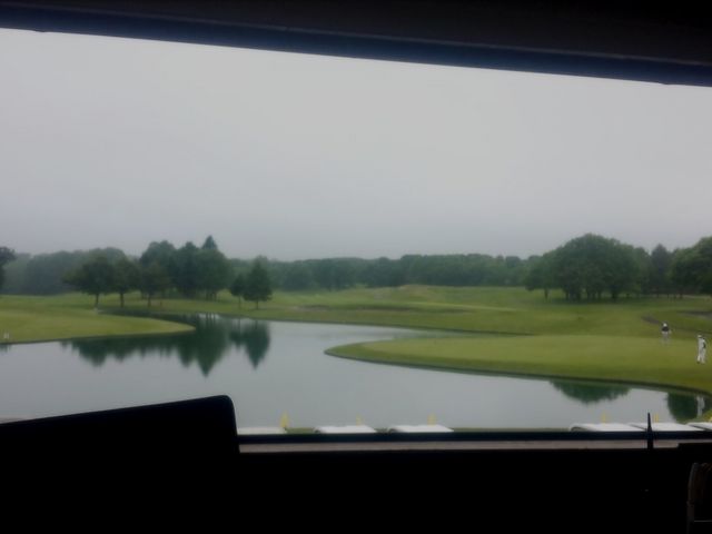 �N���u�n�E�X����_�M�O�J���g���[�N���u