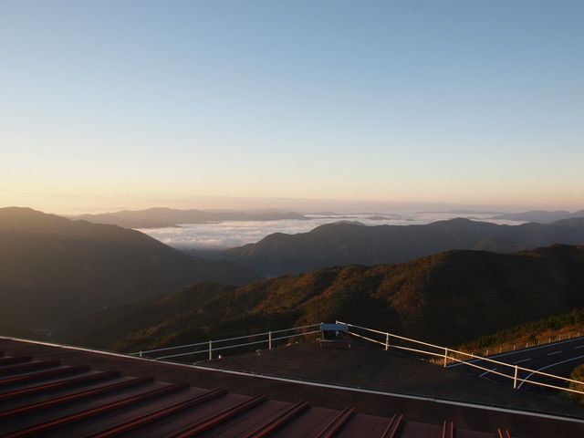 �V�瑑�̕�������A���̕��ł͉_�C_�l���J���X�g�@�V�獂���i�{�݁j