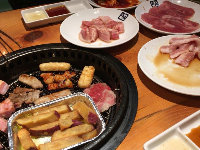 ς񂾂̋p h{X̓eʐ^1