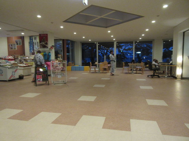 ���r�[�ł��B_�x�ɑ��ߍ]����