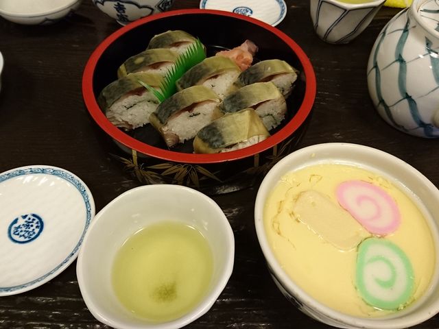 qƂ΂ĂBq̃Zbgj[܂B_g@ {X