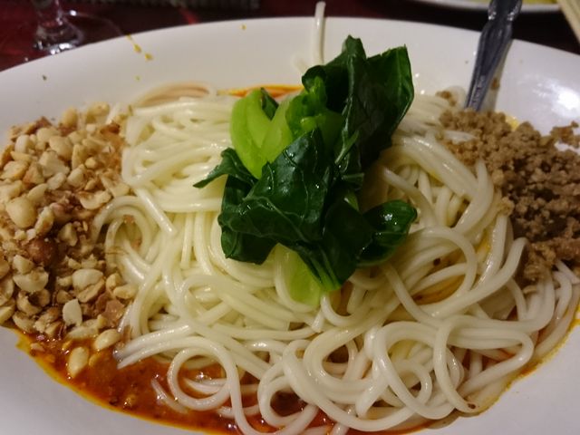 R^[̒ƒ뗿 k rܓX̓eʐ^1