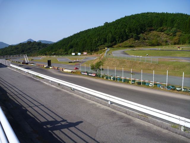 �R�[�X�ʐ^_�\�j�b�N�p�[�N���S�@