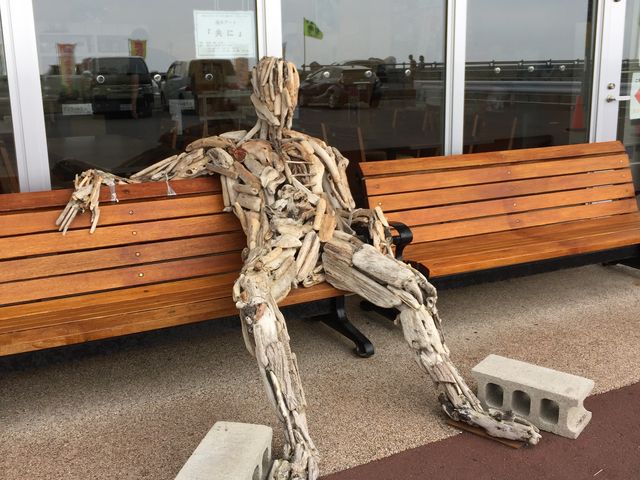 ���؃I�u�W�F_���̉w �I�X�R�C�I�������Ȃ�