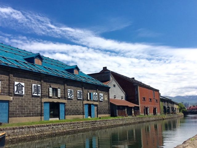 �^��_�^�͂ƐΑ��q�ɌQ