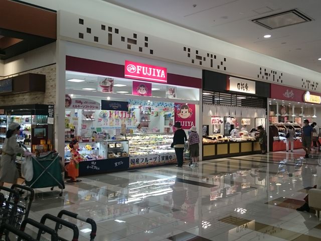 ̂̕s CI[ޗǓouXiFUJIYAj̓eʐ^1