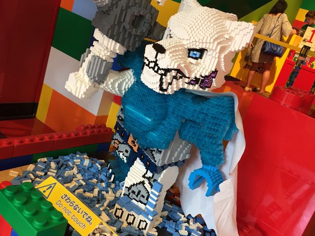 ���R���[���h_���S�����h�E�f�B�X�J�o���[�E�Z���^�[���