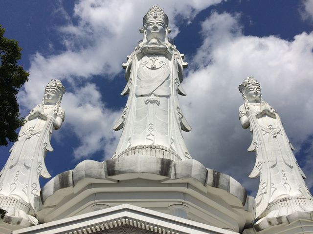 極上観音像 高さ約25㎝ 351g 東Y7-1104☆2Fトヒコ 鳥居