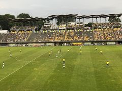 chatm̓Ȗ،O[X^WAւ̓eʐ^1