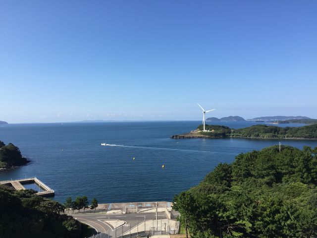 ���E��̗l�q�B���͔��d�̕��Ԃ�������B_���C�G�l���M�[�p�[�N