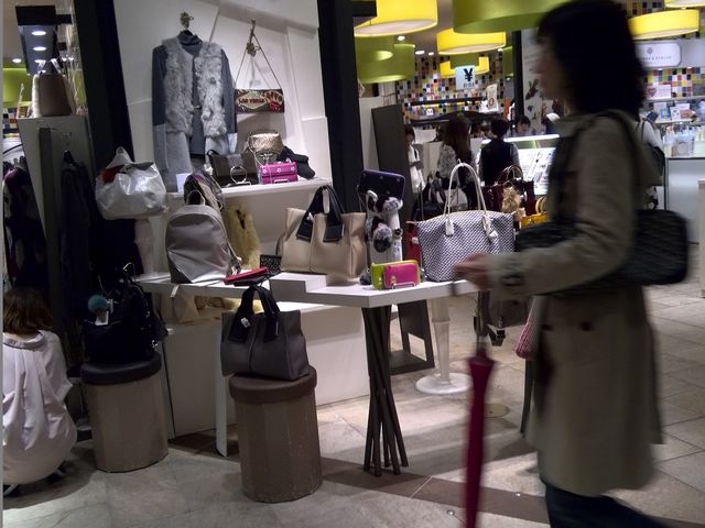 �t�@�b�V���i�u���ȓ��}�S�ݓX�����X�A�[�o���t�@�b�V�����X��_���}�S�ݓX�����X�A�[�o���t�@�b�V�����X��