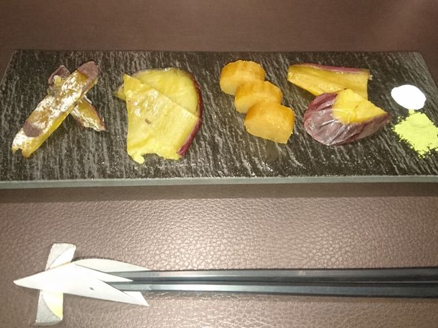 ������H�ׂ���ׁB_��ۂ��ہ@�Ȃ߂����t�@�[�}�[�Y���B���b�W