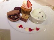 ߂318Q-pot CAFE. \Q{X̓eʐ^1