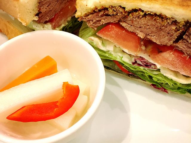 ߂318̃ThCb` t@Ng[̓eʐ^1