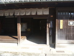 gV[̊֏hċʉjقւ̓eʐ^1