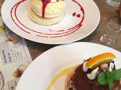 ɂpancake & coffee@ease cafeւ̓eʐ^1