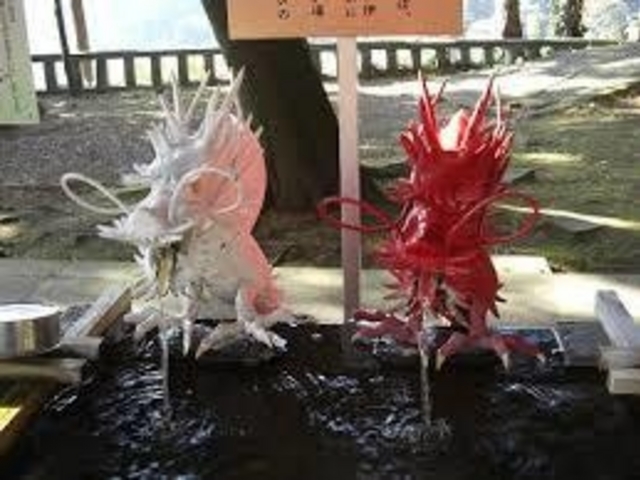 �ɓ��R�_�Ђ̎��􂤏ꏊ_�M�C�A�[�g�A���e�B�[�N