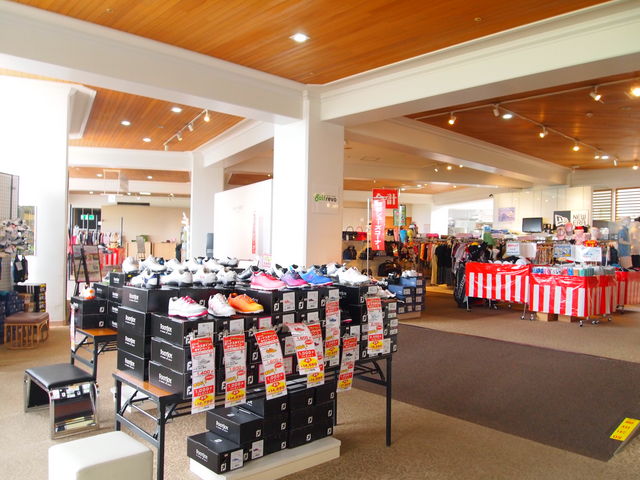 �{�ٔ��X�@�S���t�p�i����������_���C�N�t�H���X�g���]�[�g