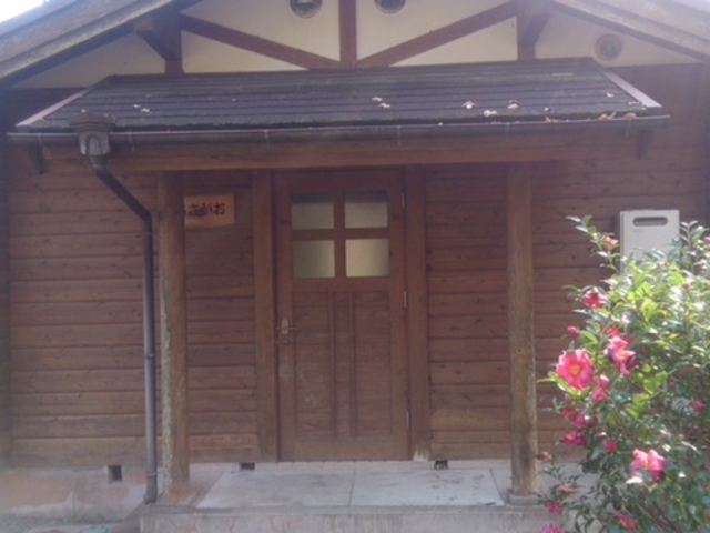 ���O�n�E�X_�␶�Ƒ����s��