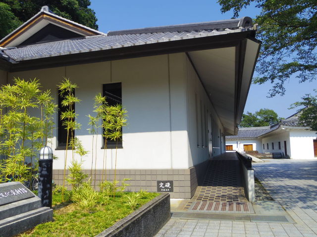 �O��_���̎s��������j����������