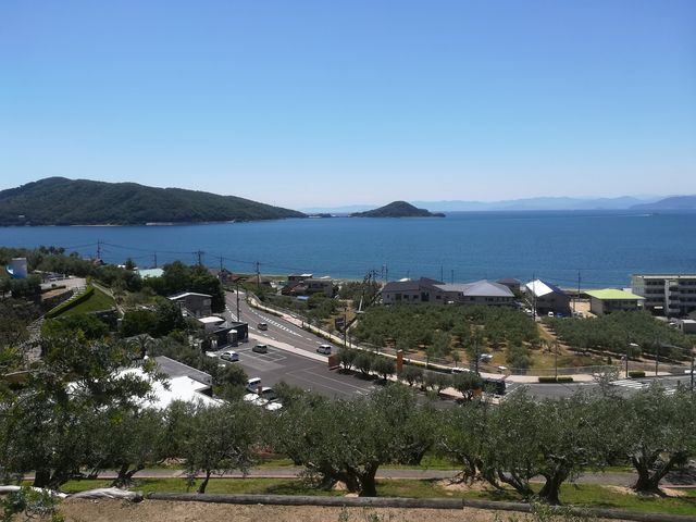 ���{�̃A�e�l_�I���[�u��