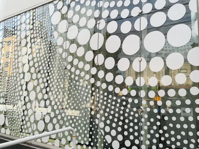 �h�b�g���̃K���X_���Ԝ\�����p��