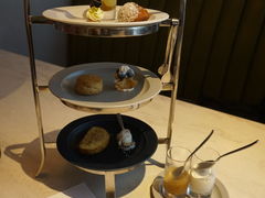 THE GATEHOUSEւ̓eʐ^1