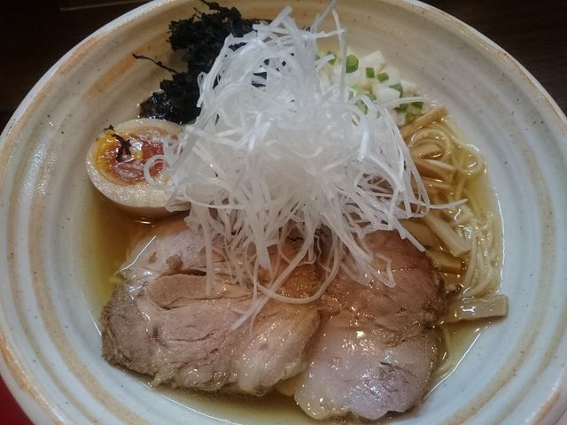 Lagar̖ˉނǂ̓eʐ^1