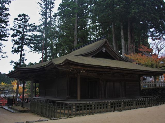 ���܂��܂Ȋp�x���炲���ɂȂ��Ă��������B_�s����