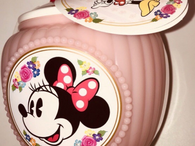 �O�b�Y_�{���E���H���[�W��