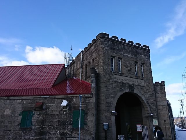 ����_�j�b�J�E���X�L�[�]�s������