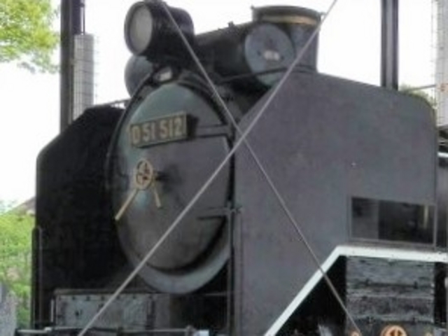 ���C�@�֎Ԃ̑�\�i�̃f�S�C�`���W������Ă���_������