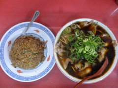 ���l����̂ւ̓��e�ʐ^2