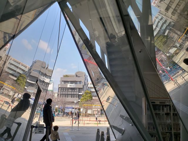 ���p�ٓ����_���݂��k�֔��p��