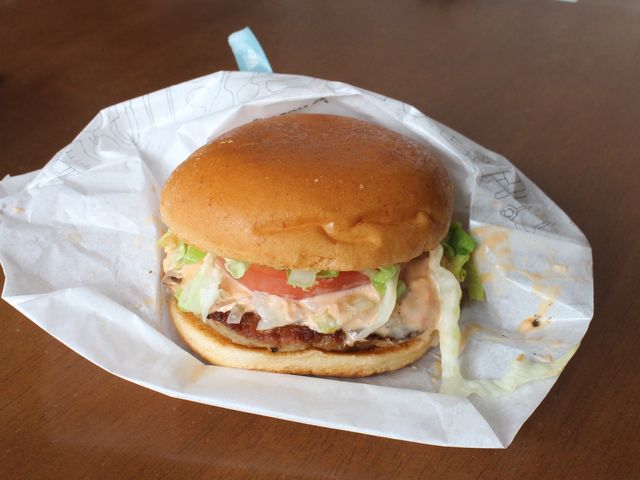 񂳂̃Xo[K[쓌XiMOS BURGERj̓eʐ^2