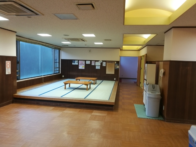 �x�e���̂ЂƂ�_���P�̗��@�X�p�[���P�@�z�e�����P