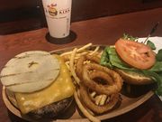 ܂̃NAACi KUA `AINA ۃrX̓eʐ^1