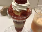 �܂�����̎������p�[���[�@���d�F�V���b�v�̓��e�ʐ^1